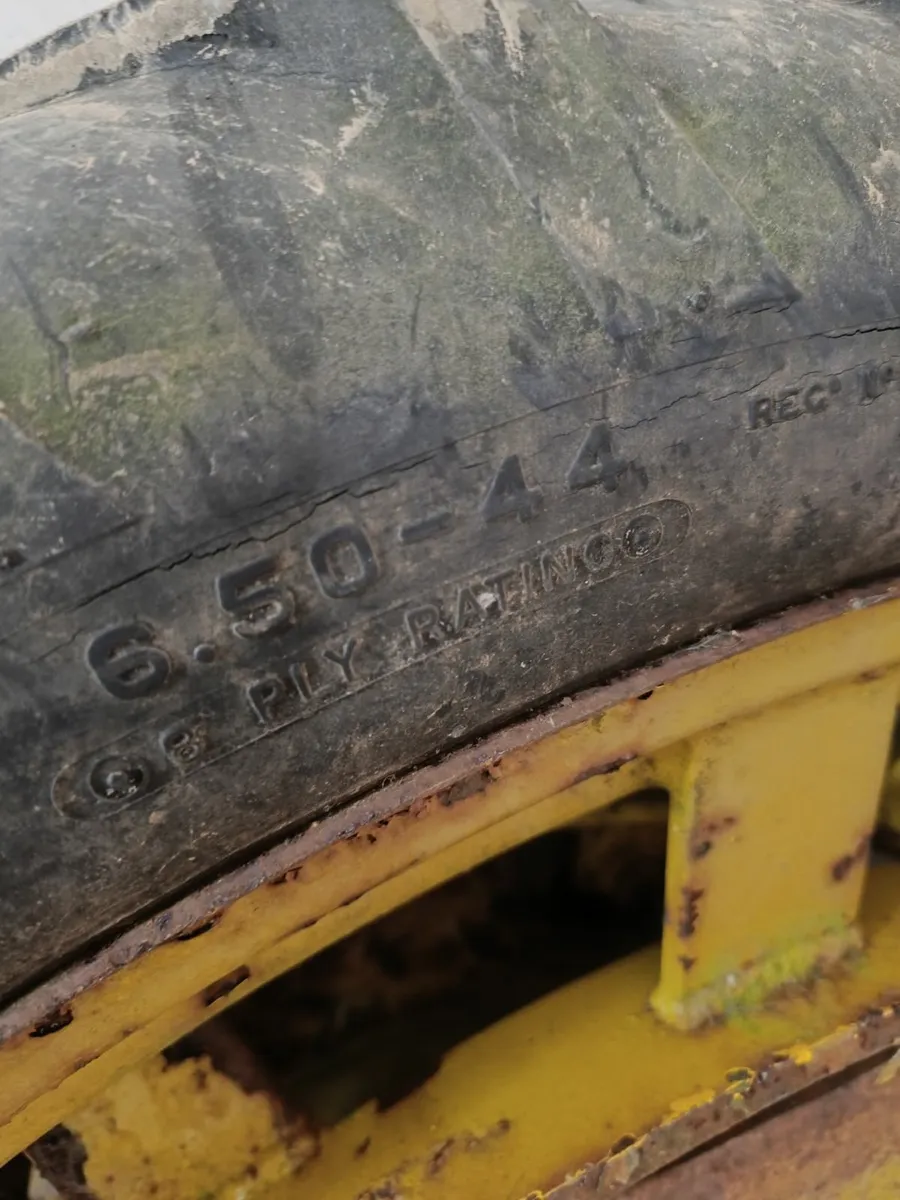 Wheels or tyres 6.5x44 - Image 1