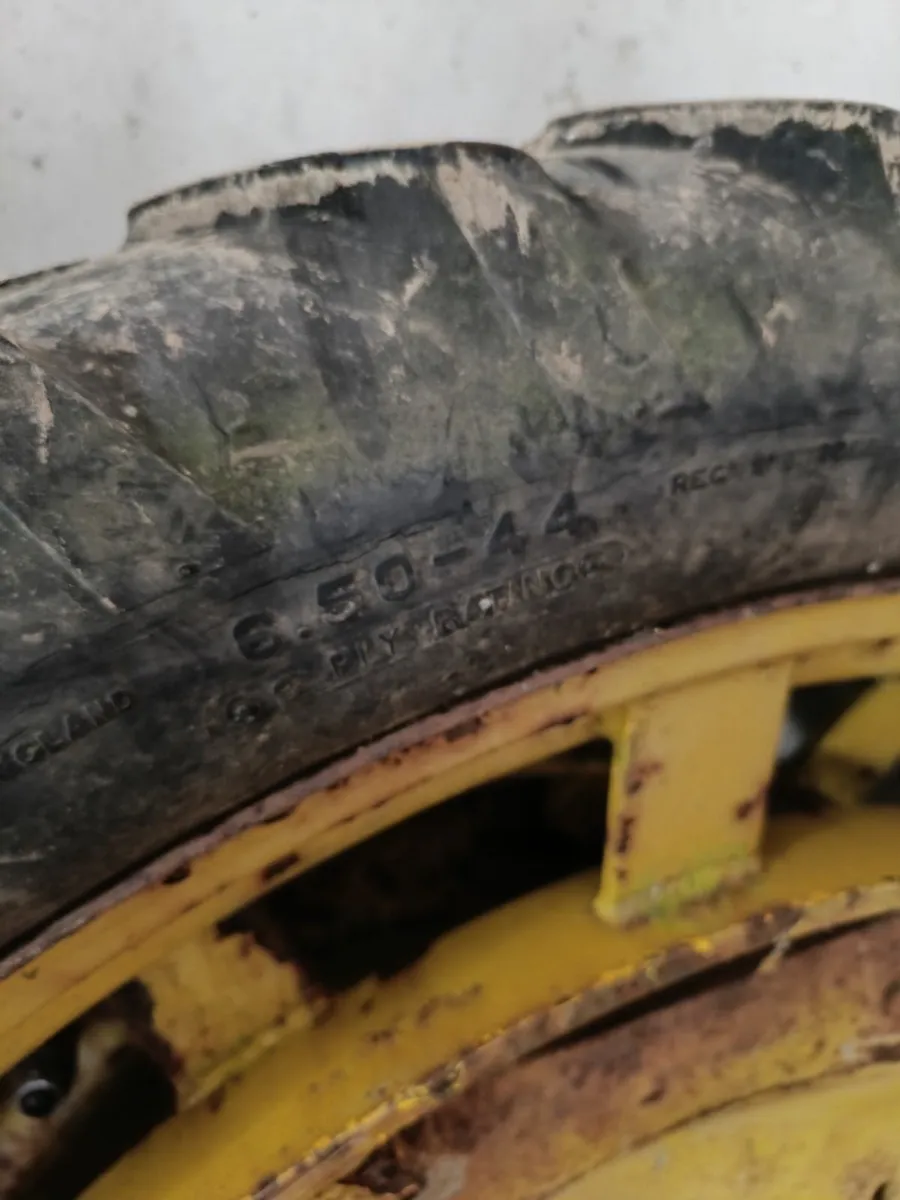 Wheels or tyres 6.5x44 - Image 2