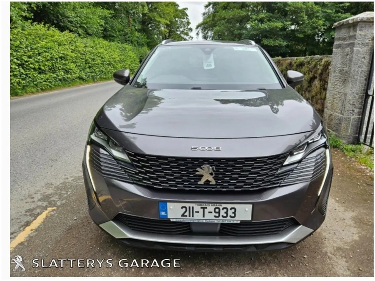 Peugeot 5008 1.5 Bluehdi 130bhp Allure - Image 2