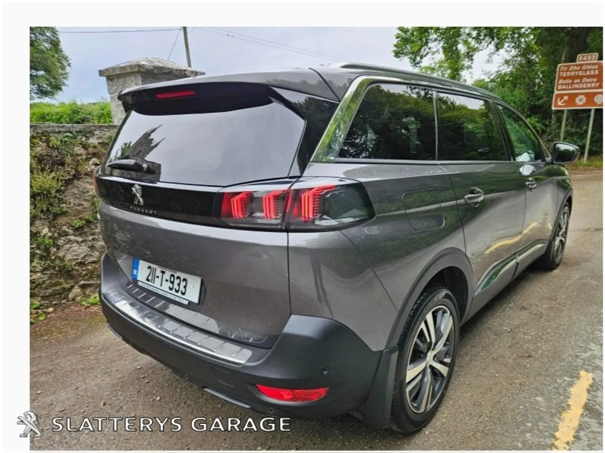 Peugeot 5008 1.5 Bluehdi 130bhp Allure - Image 4