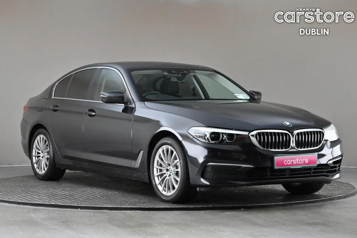 BMW 5 Series 2.0 530E SE G30  360 Park Camera - Image 1