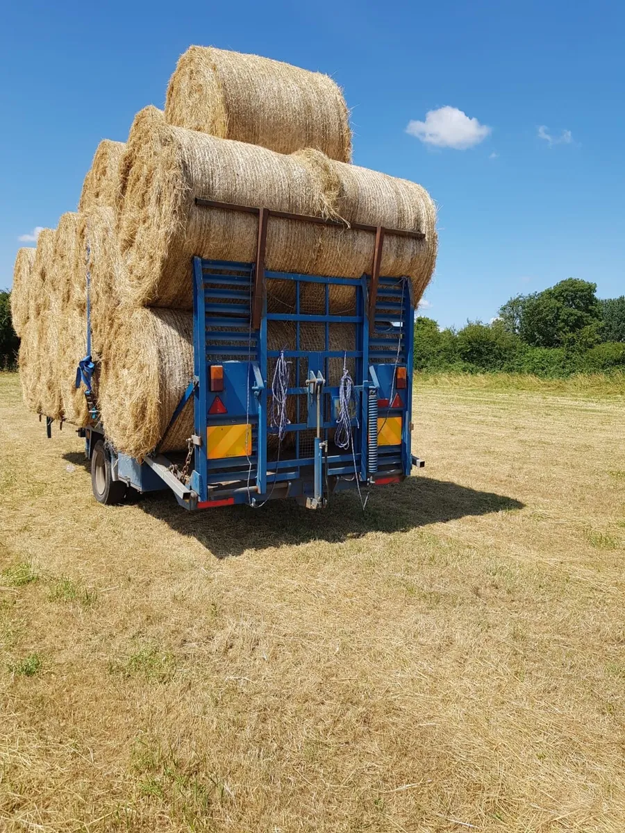Bale trailer / low loader - Image 2