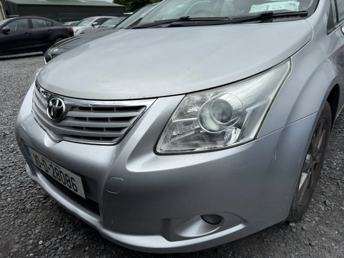 🔵 Toyota Avensis AURA 2.0 D4D LOW KM 125BHP - Image 1