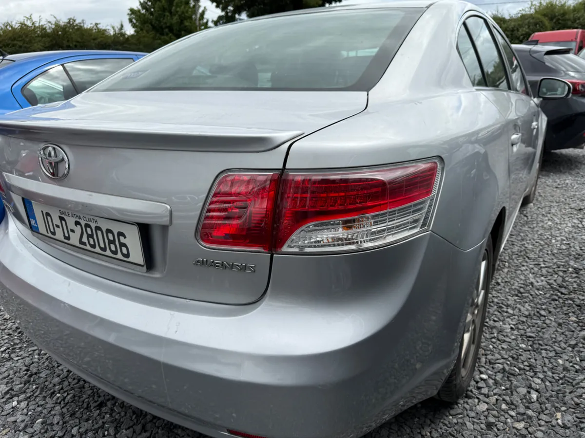 🔵 Toyota Avensis AURA 2.0 D4D LOW KM 125BHP - Image 2