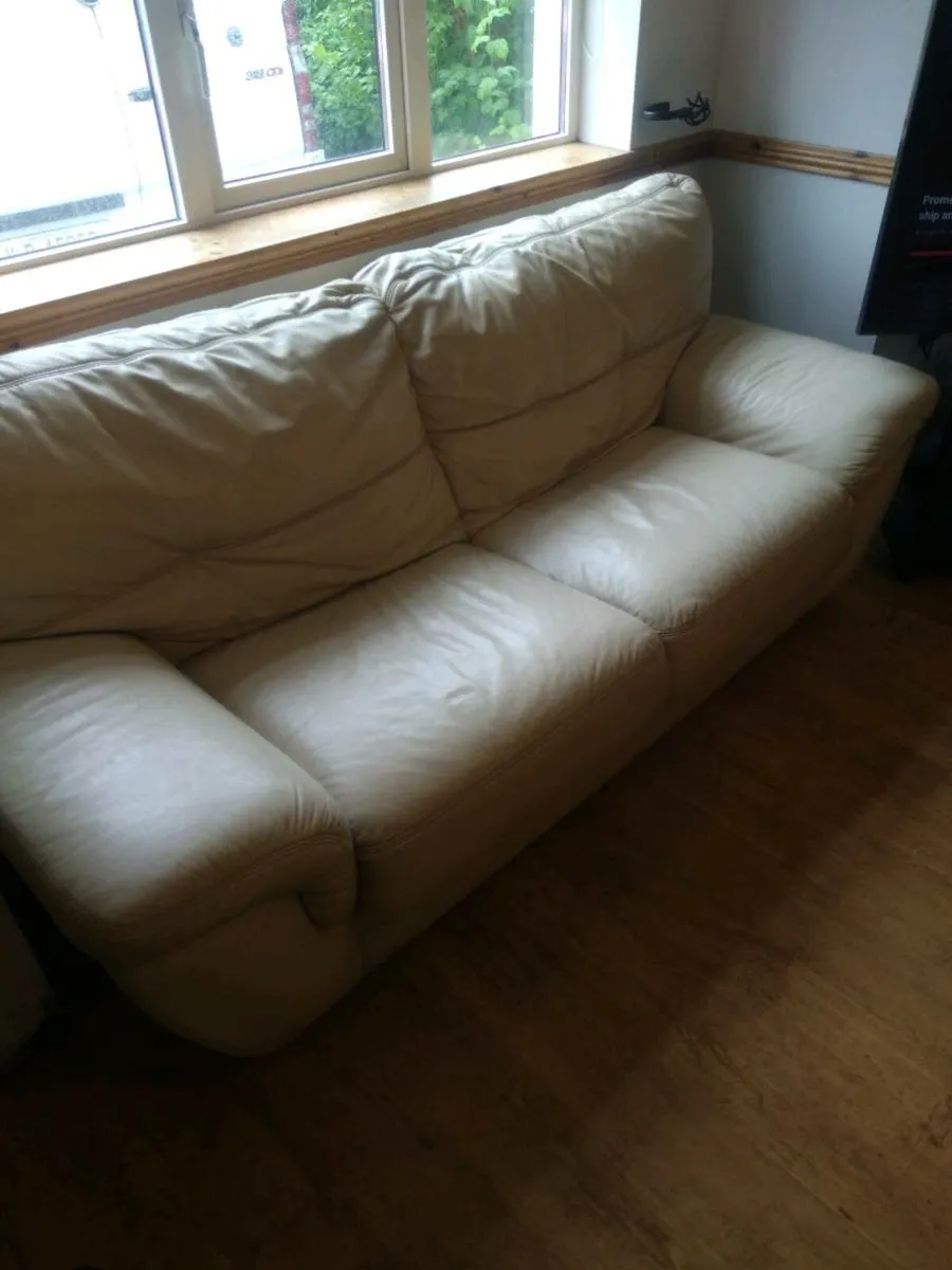 Leather three seater leather couch - Image 2
