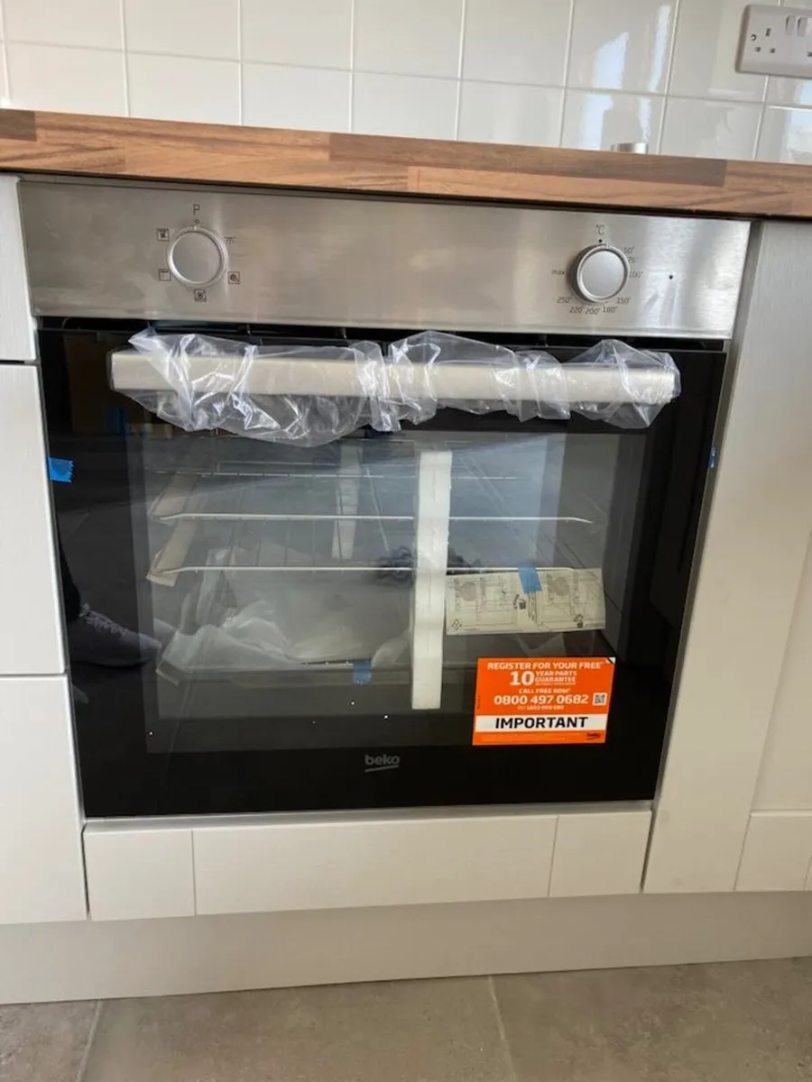 Brand New Beko Built-In Oven & Hob Pack - Image 1