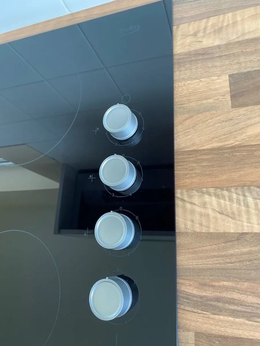 Brand New Beko Built-In Oven & Hob Pack - Image 3