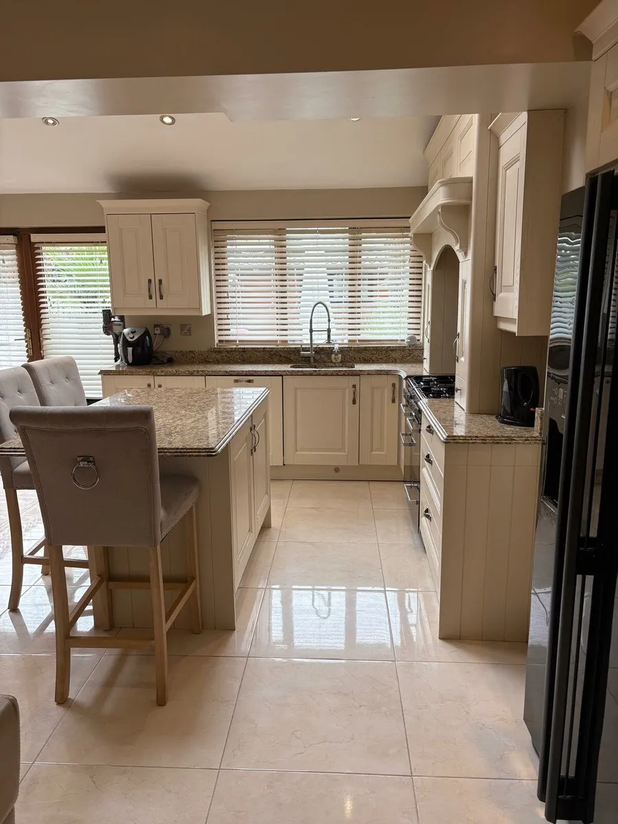 Kitchen and appliances - Image 2
