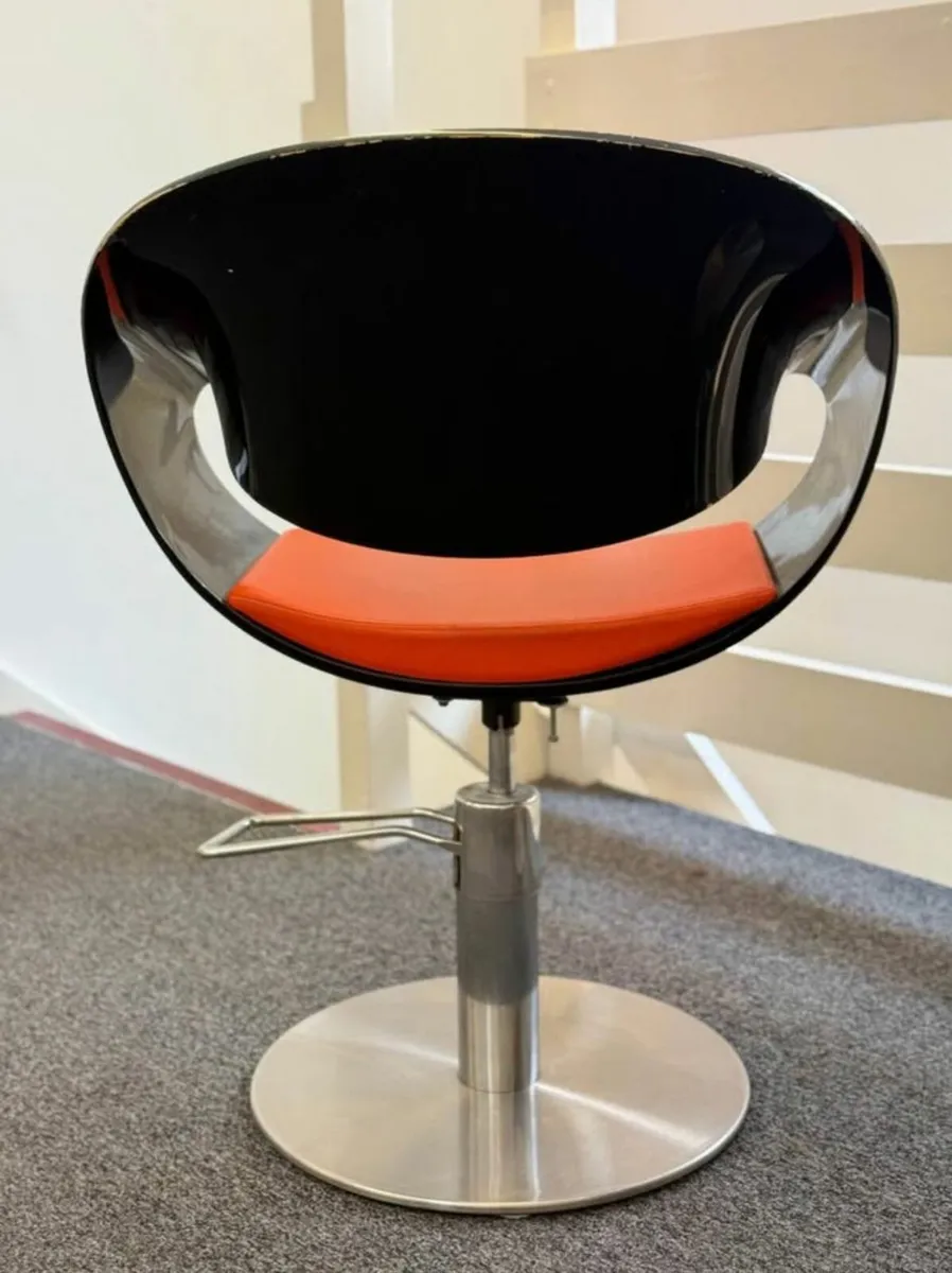 Bar Stools AND Gaming / Office  / Desk Chair - Image 4