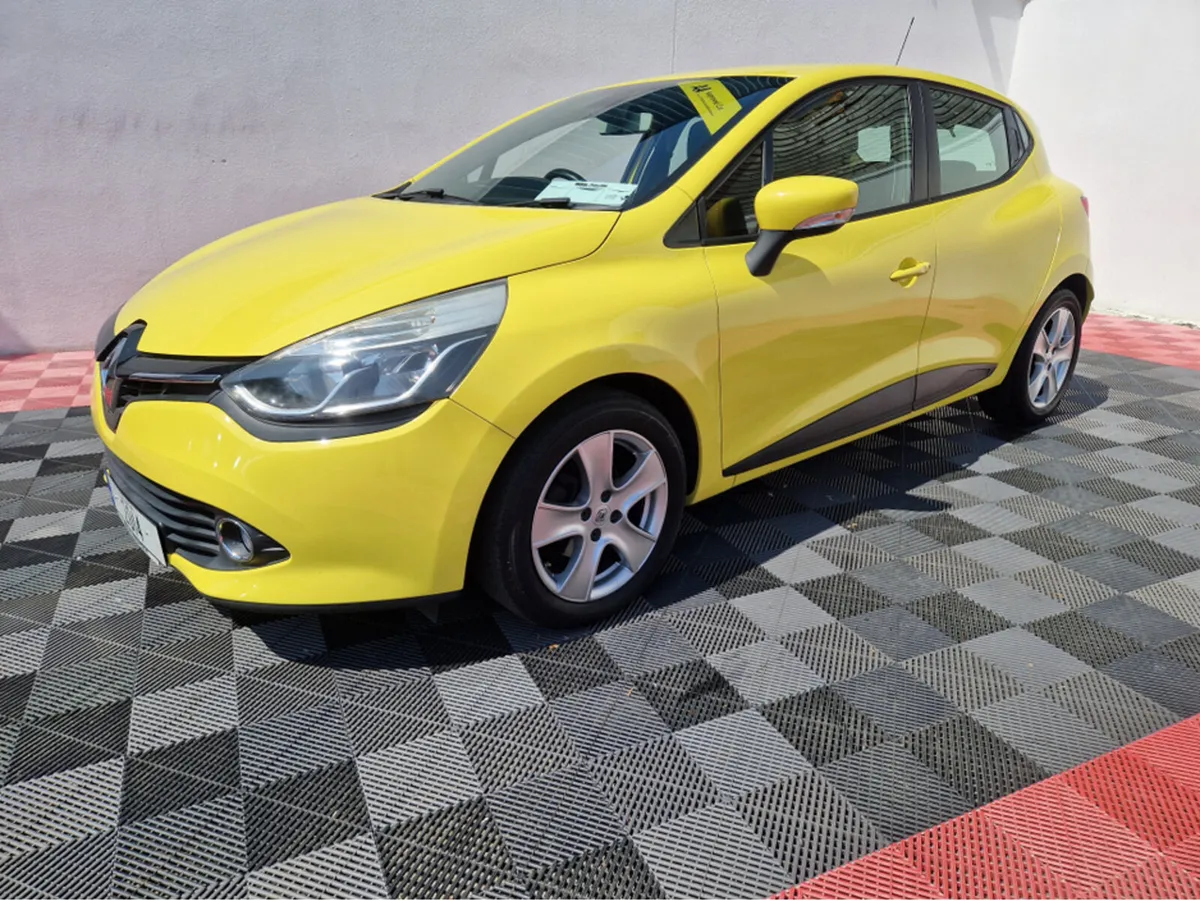 Renault Clio LUTICIA 5DR AUTO 1.2 AUTOMATIC - Image 2