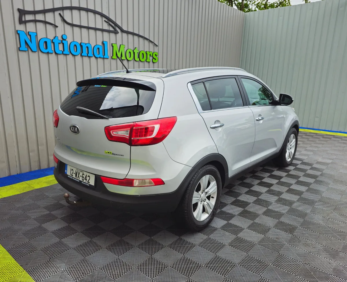 2012 Kia Sportage 1.7 DSL 4x2 GSE - Image 2