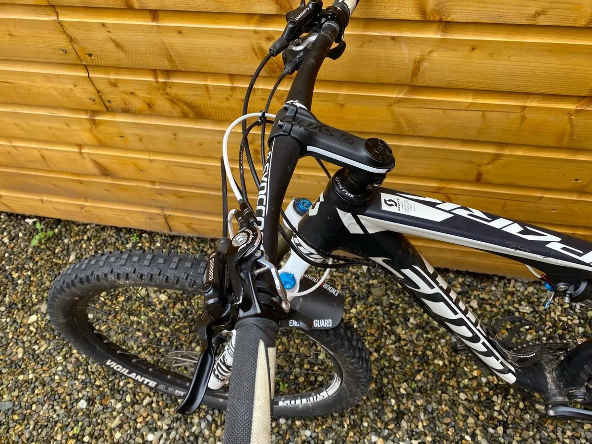 Scott Spark 740 Full Suspension - Image 2