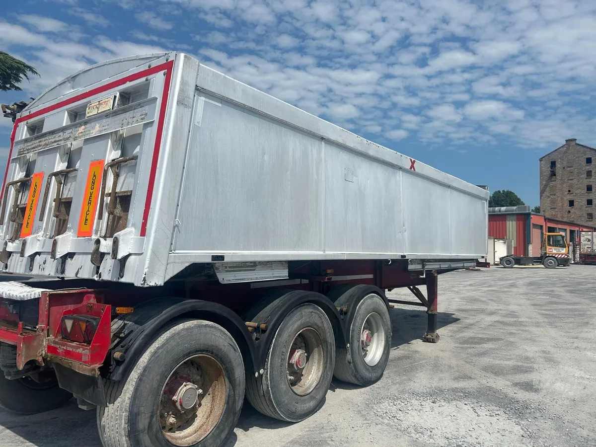 2006 Dennison Insulated Aluminium Sliding Tipper - Image 2