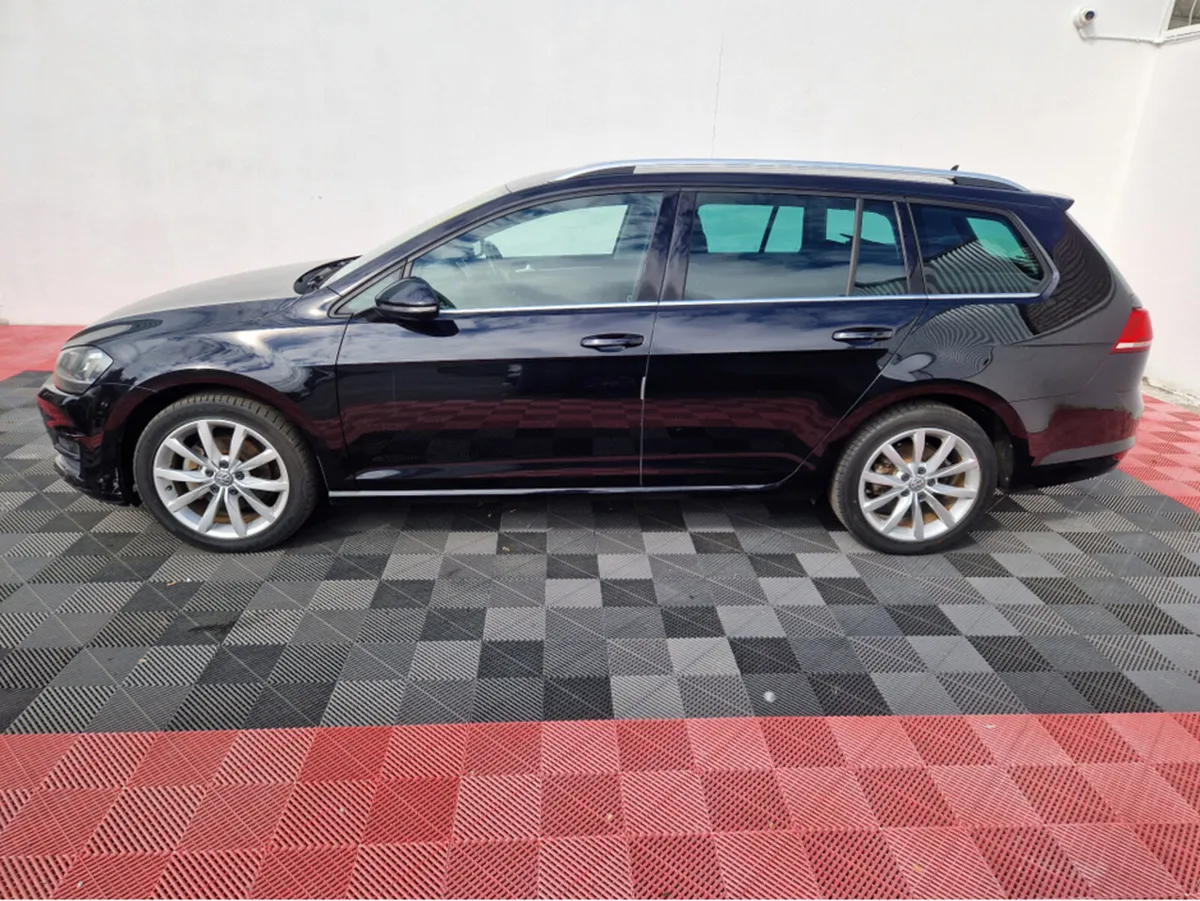 Volkswagen Golf HIGHLINE ESTATE 1.4 PETROL AUTOMAT - Image 3