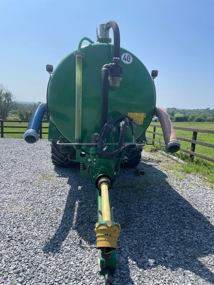 Conor 2750 Tank & Trailing Shoe - Image 2