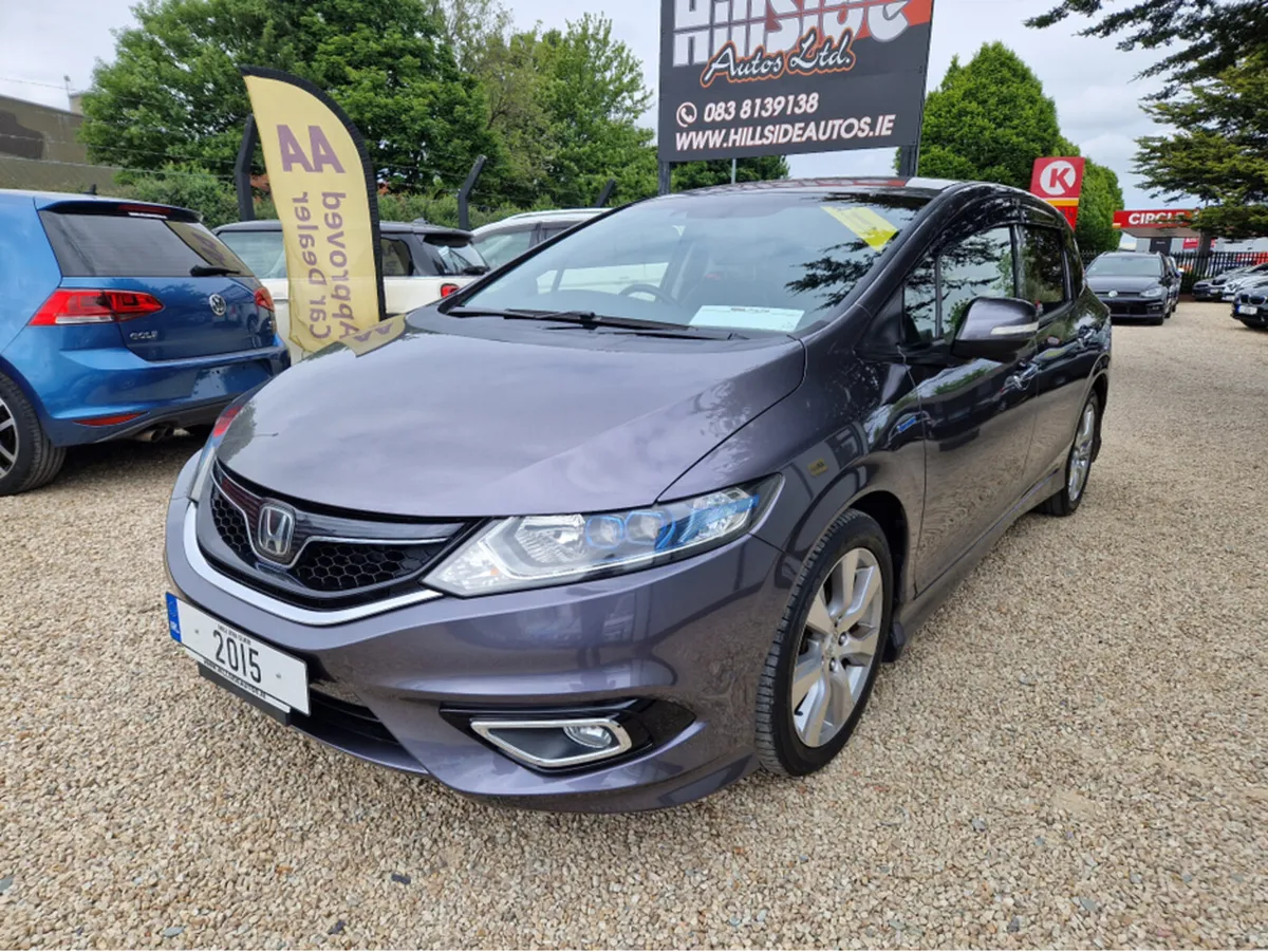 Honda Jade 1.5 HYBRID - AUTOMATIC 6 SEATER - Image 3