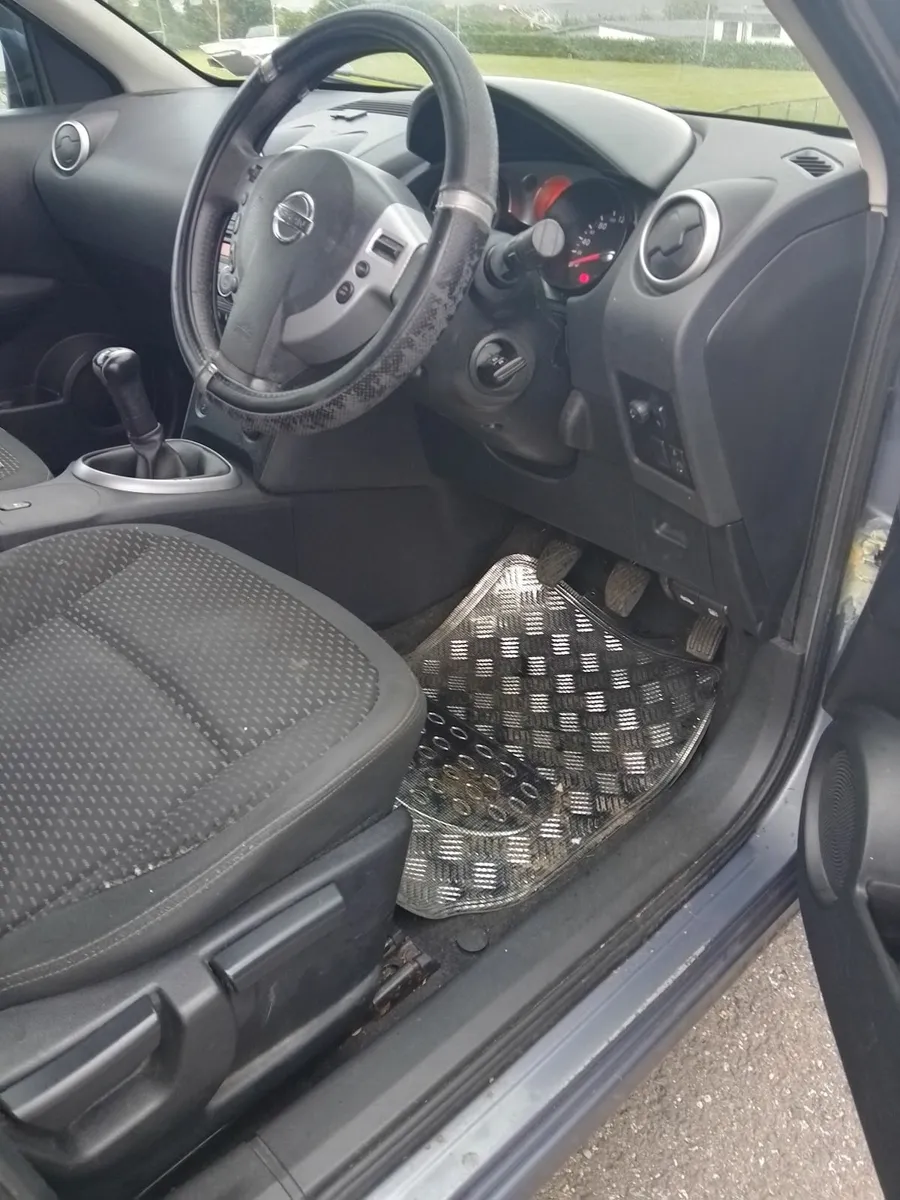 Nissan Qashqai 2008 - Image 4
