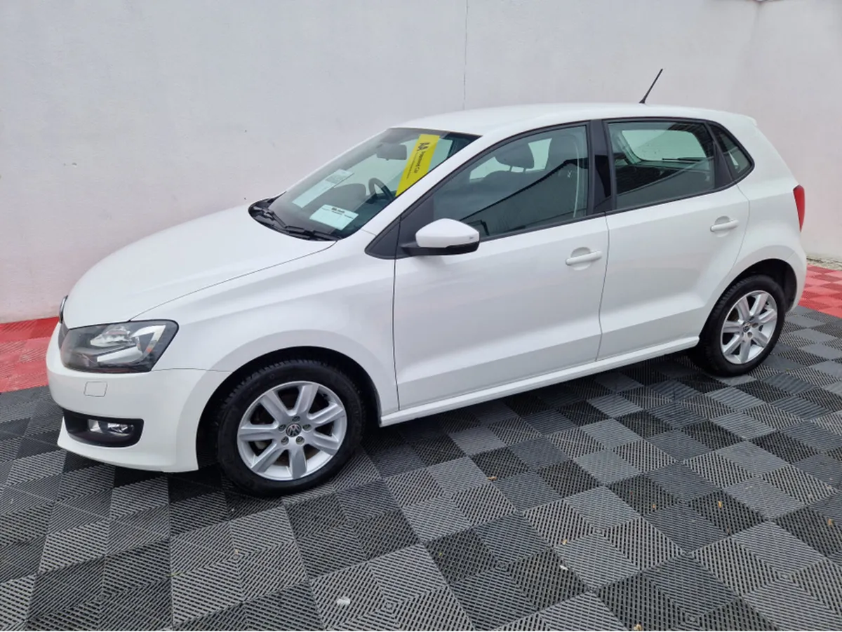 Volkswagen Polo HIGHLINE 1.2 PETROL AUTOMATIC - Image 3