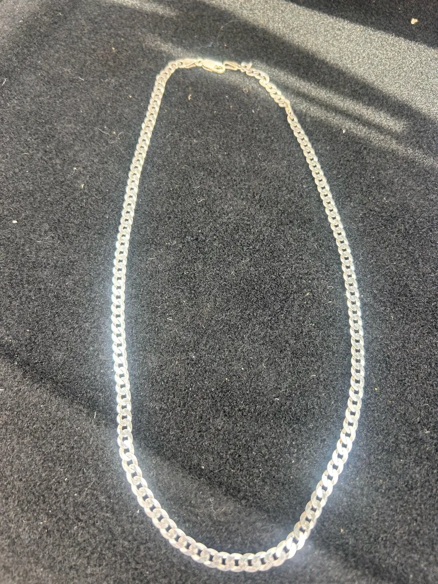 Men’s silver chain with Hurley pendant - Image 2