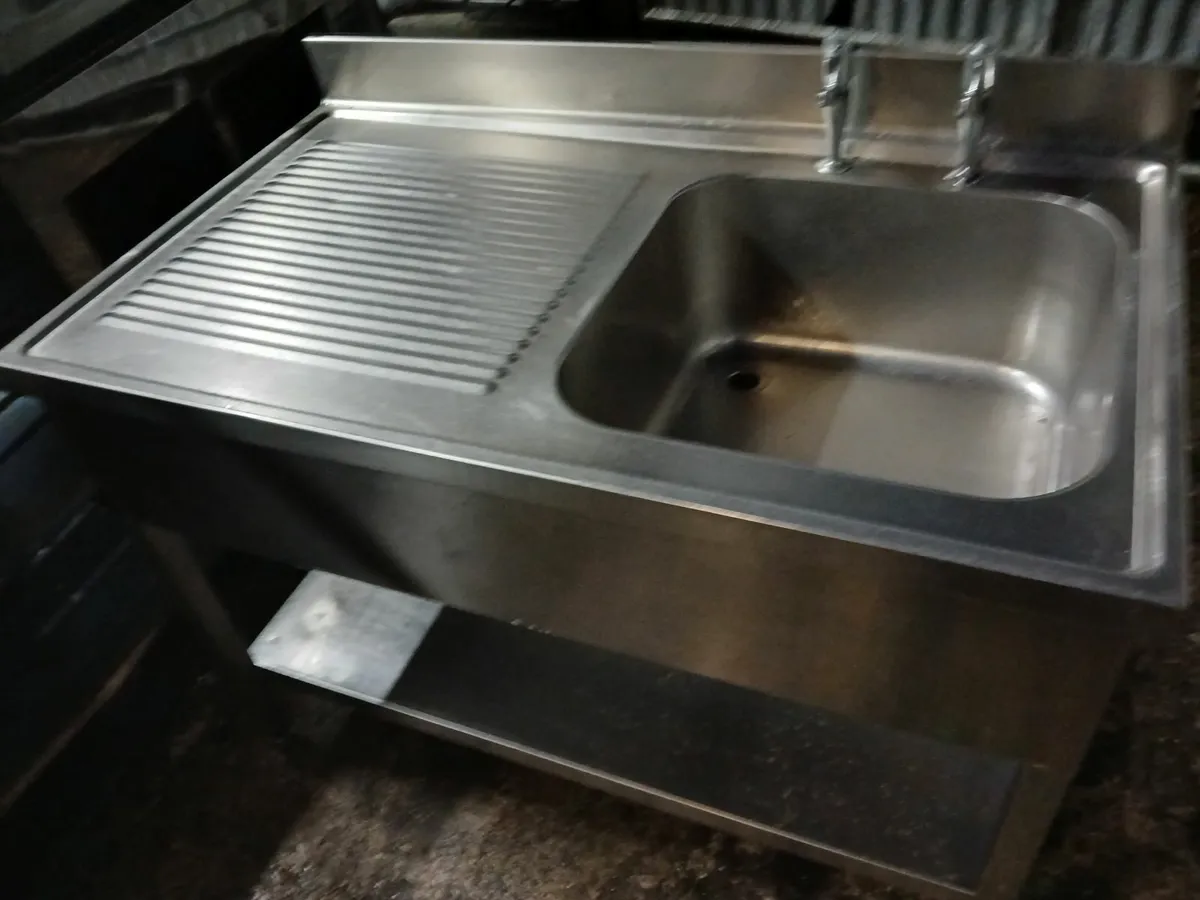 Stainless steel cabbinet/sink unit delivered - Image 4