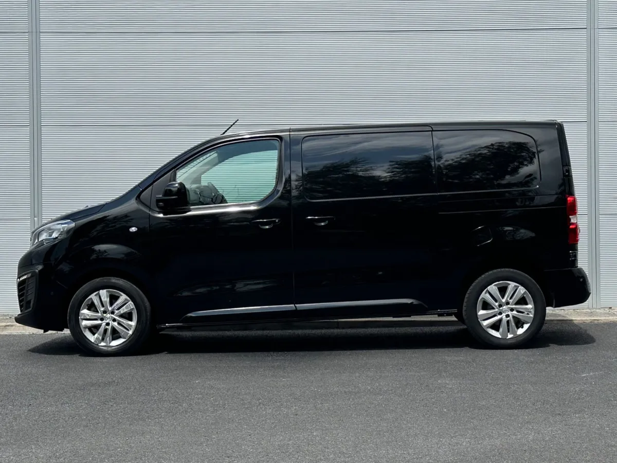 Peugeot 2022 Premium 2.0L diesel - Image 4
