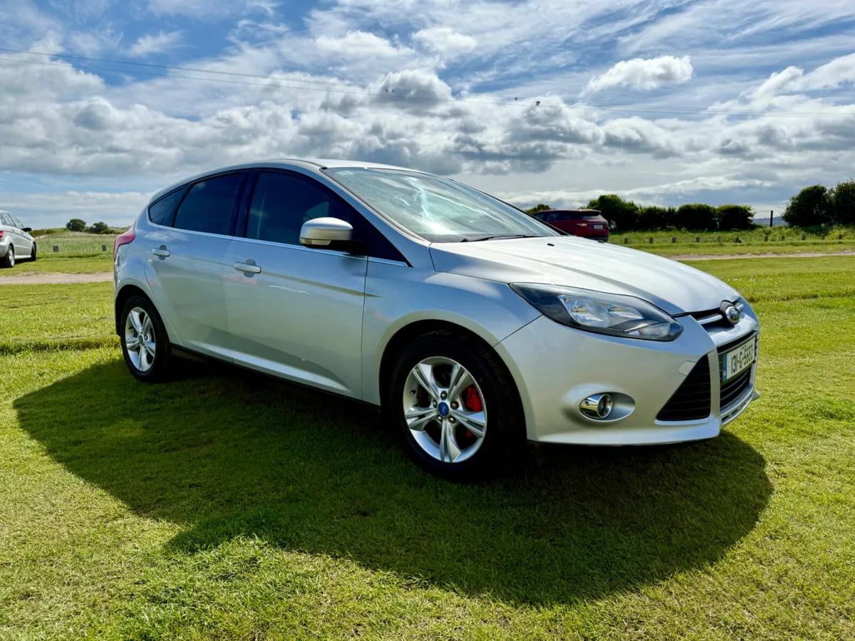 Ford Focus 2013 - Image 2