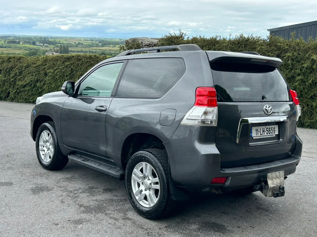 2011 Toyota Landcruiser LC3  3.0 D4D - Image 2