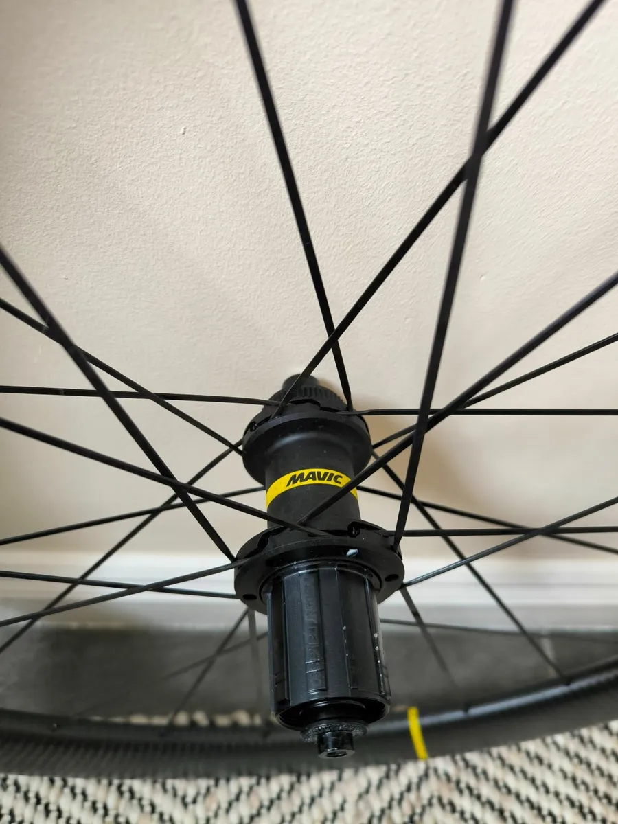 Mavic Cosmic SL 65 Carbon CL Disc Tubeless wheels - Image 2