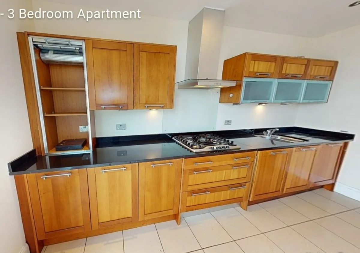 Kitchen - Image 3