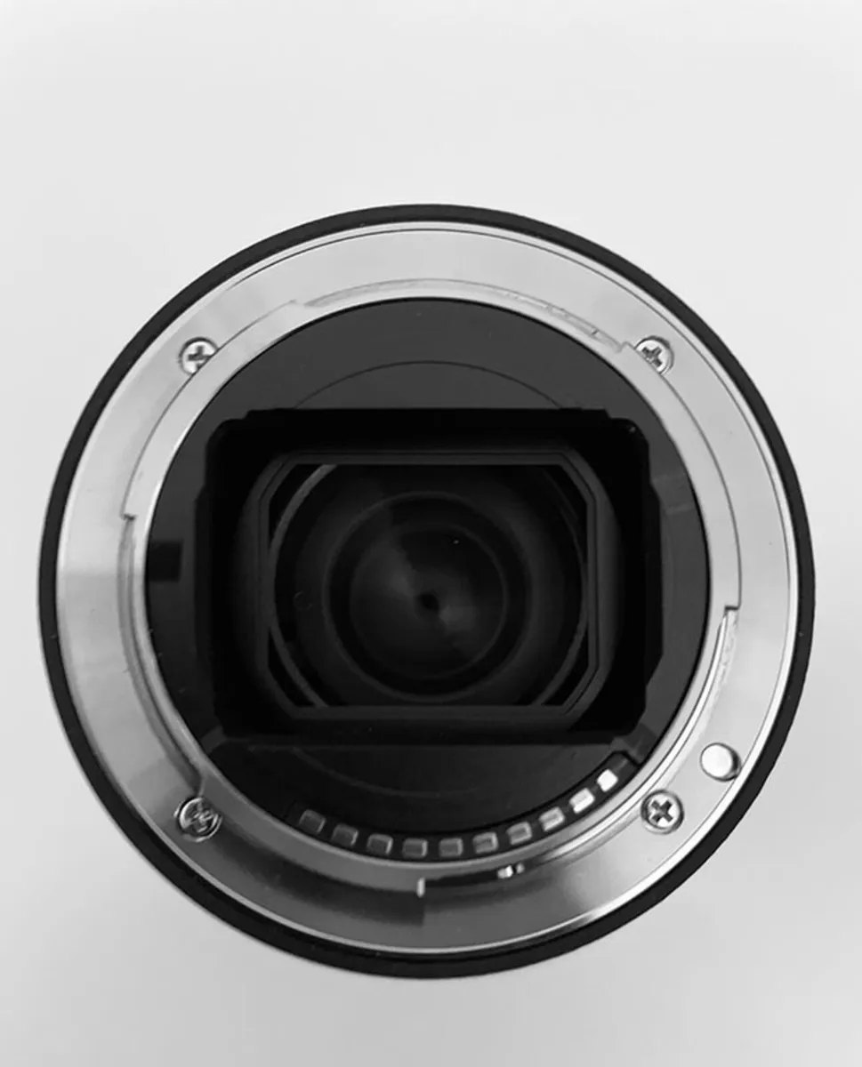Sony G 24-105 lens - Image 3