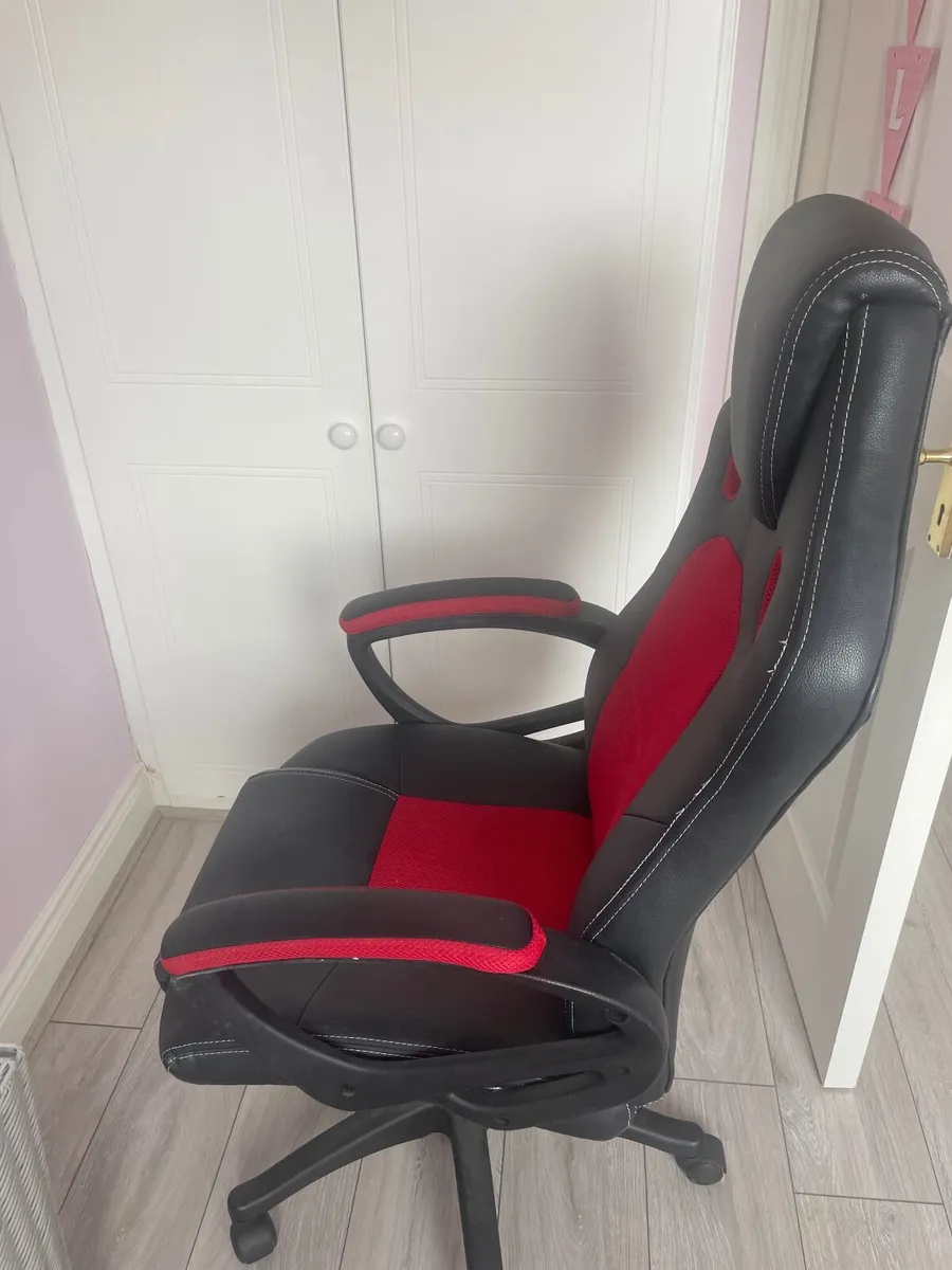 Office Chair - Image 1