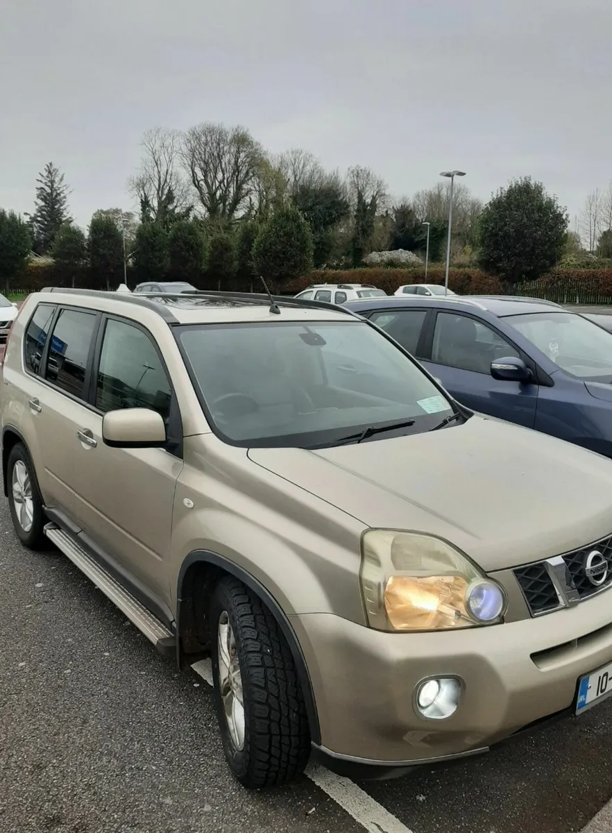 Nissan X-Trail 2010 - Image 2