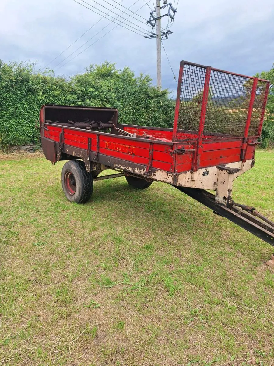 Kp trailer  back muck spreader - Image 1
