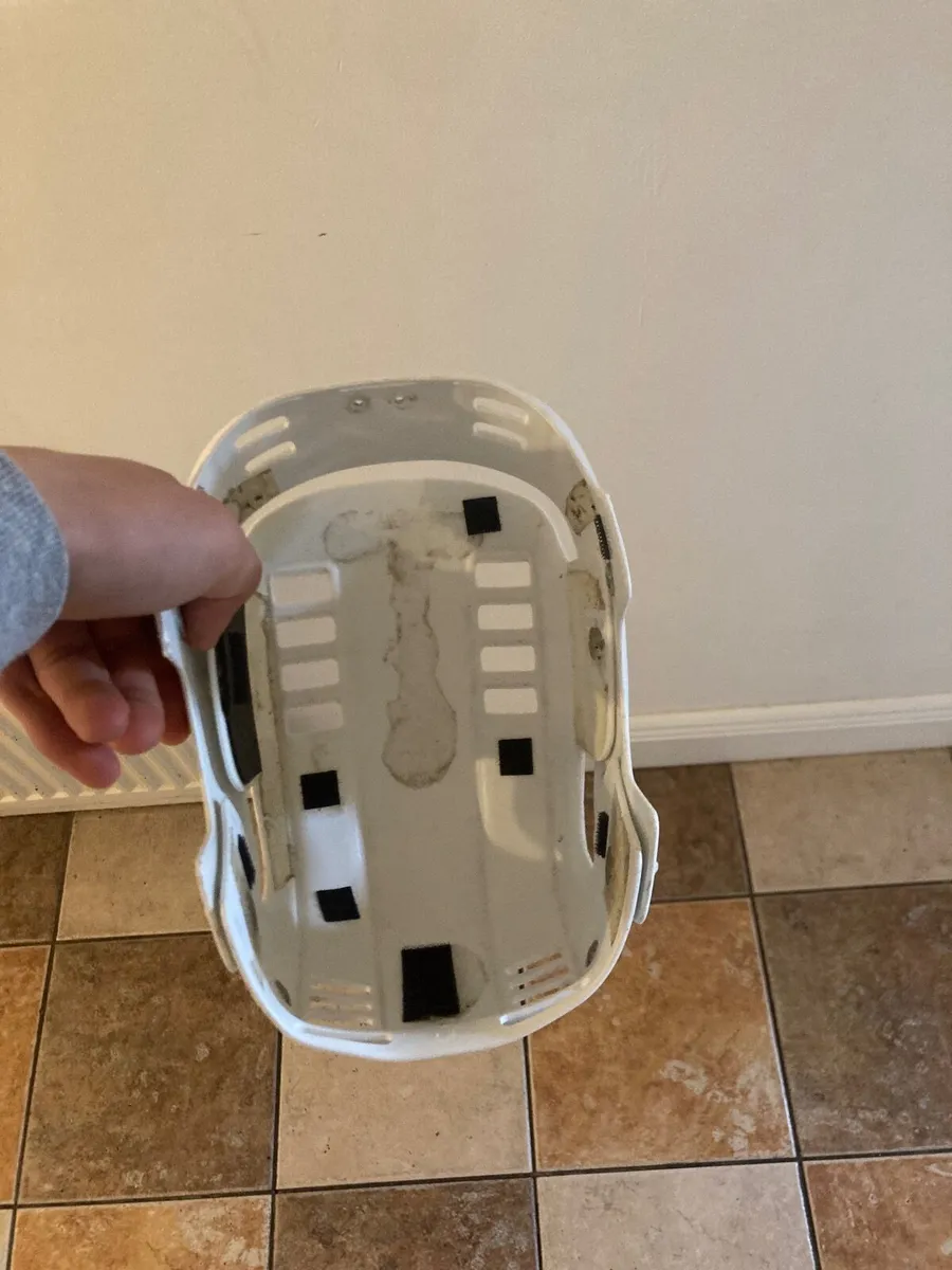 Helmet - Image 3