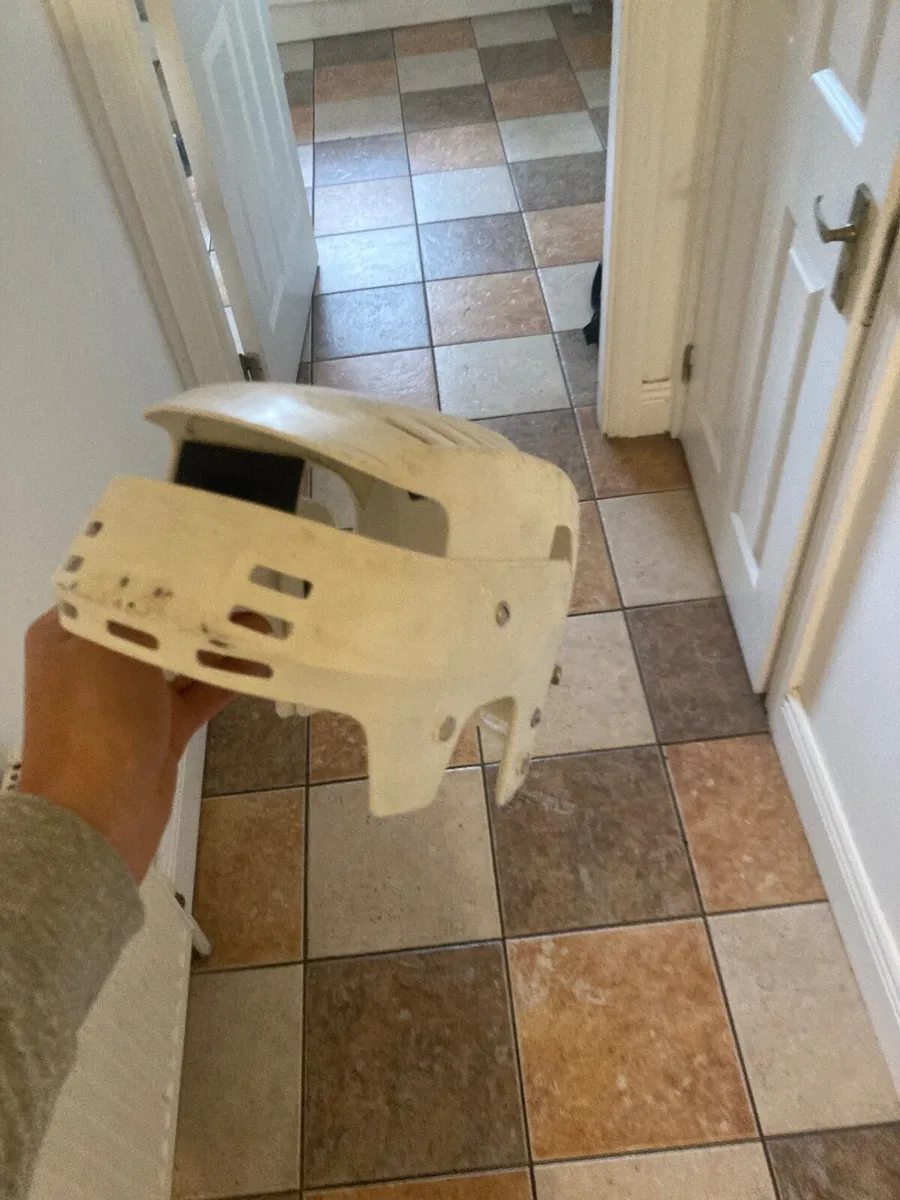 Helmet - Image 4