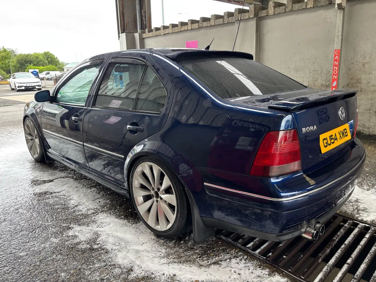 2004 VW Bora Highline - Image 4