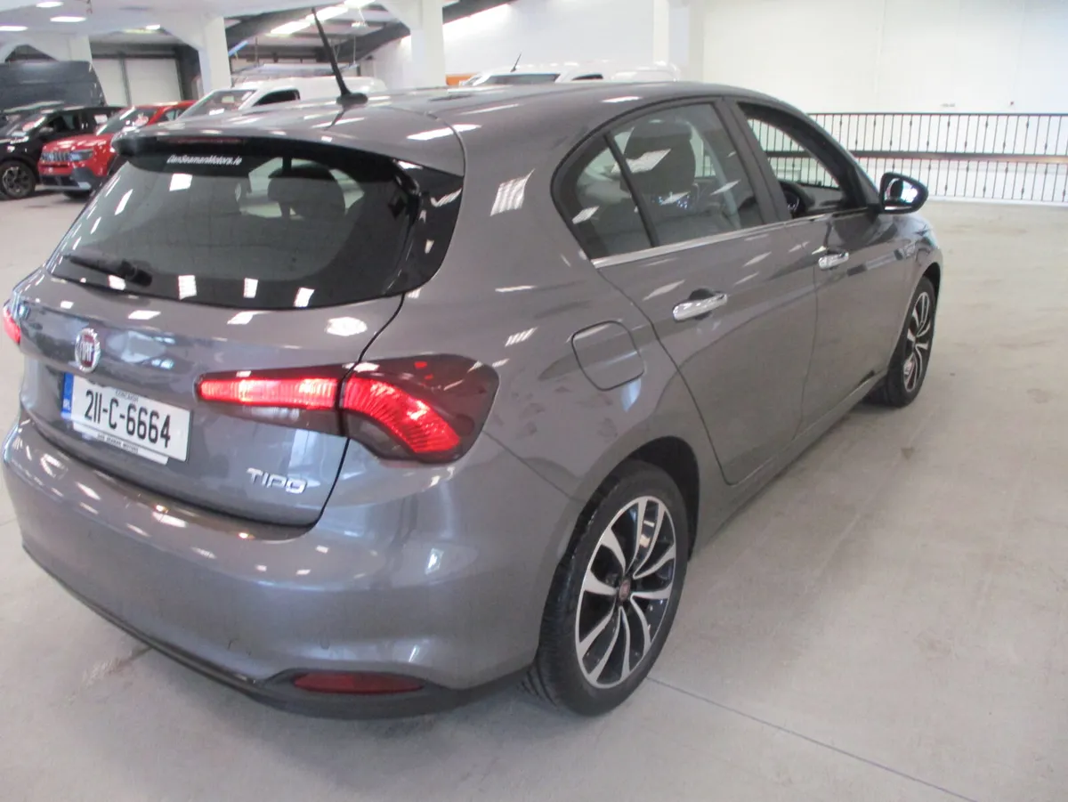 Fiat Tipo Lounge 5Dr 2021 - Image 4