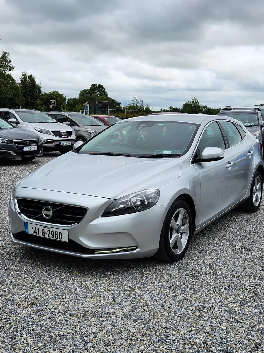 Volvo V40 NCT 9/26 - Image 1