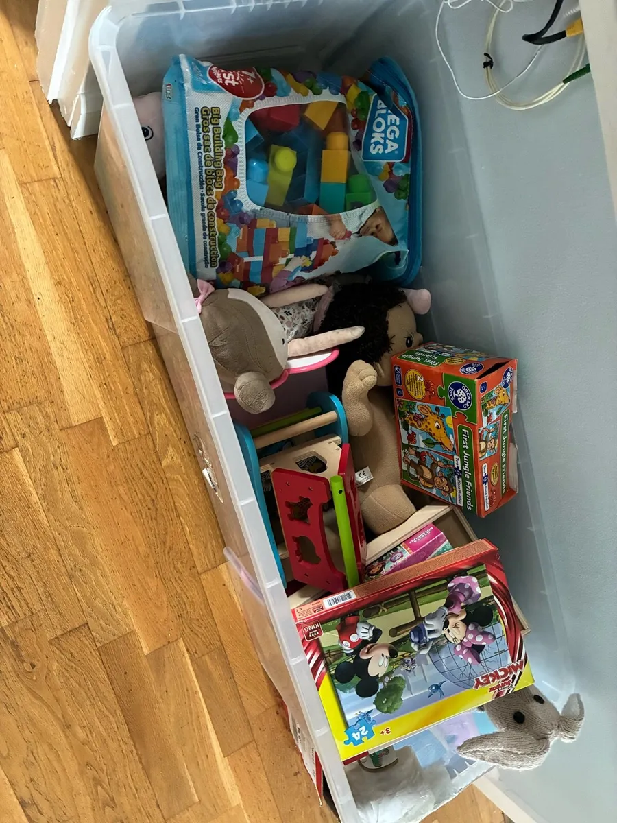 Toys - Image 2