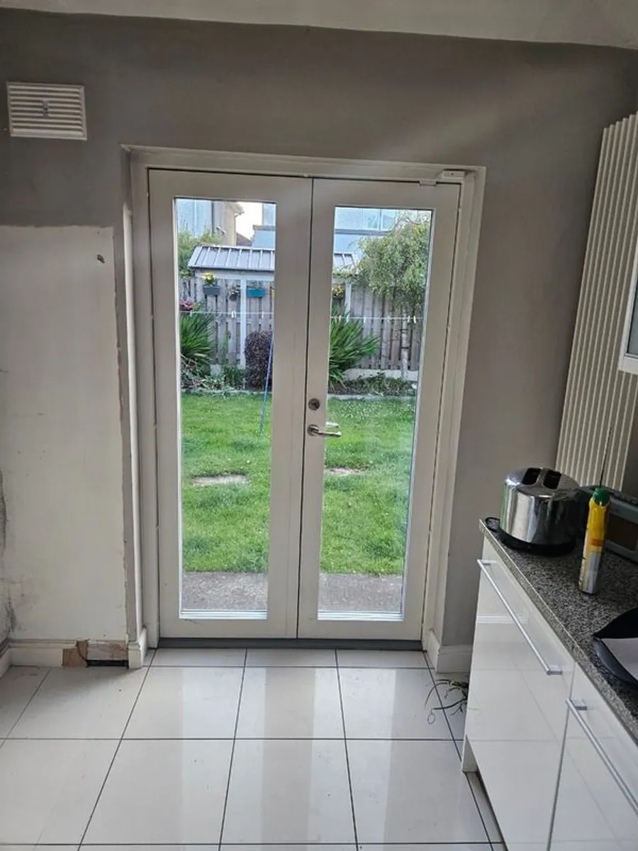 Window and doors - Image 4