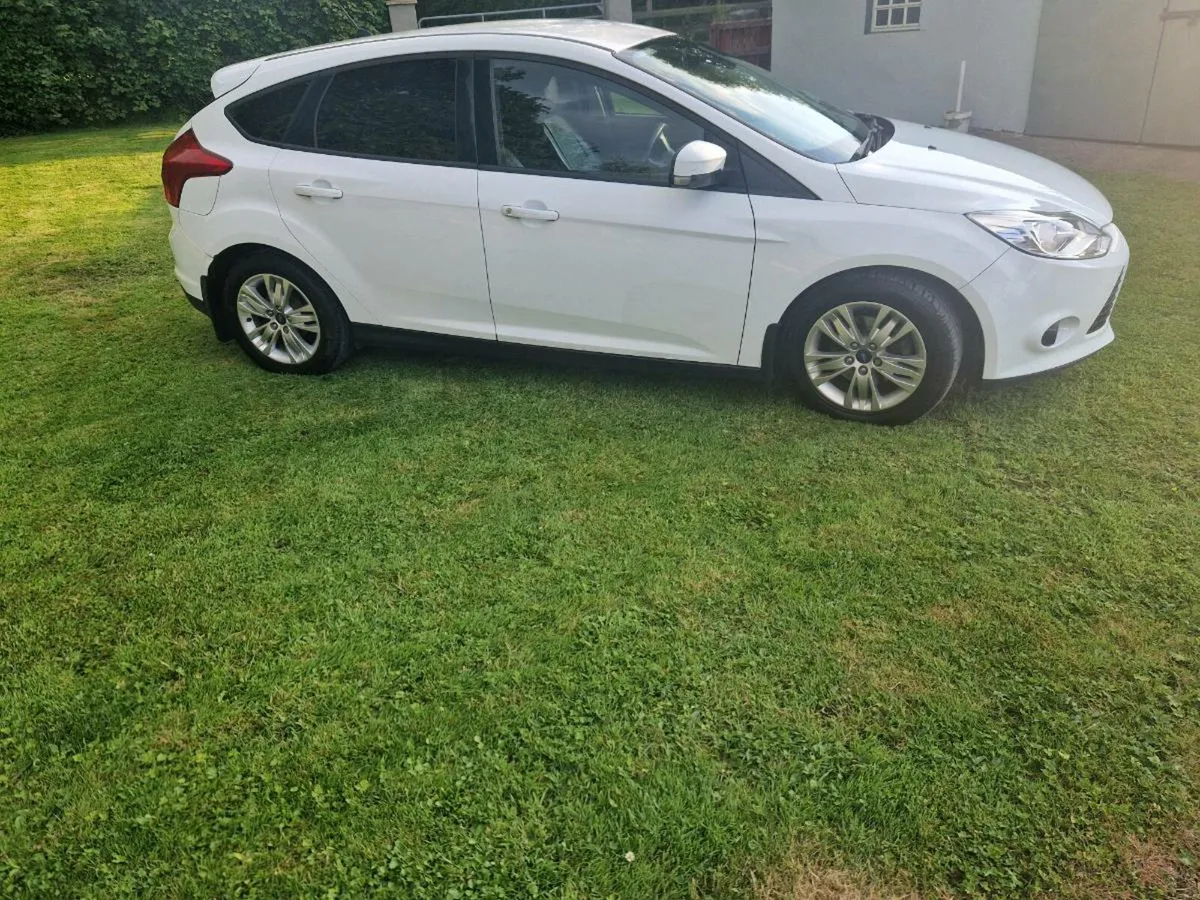 Ford Focus - Image 2