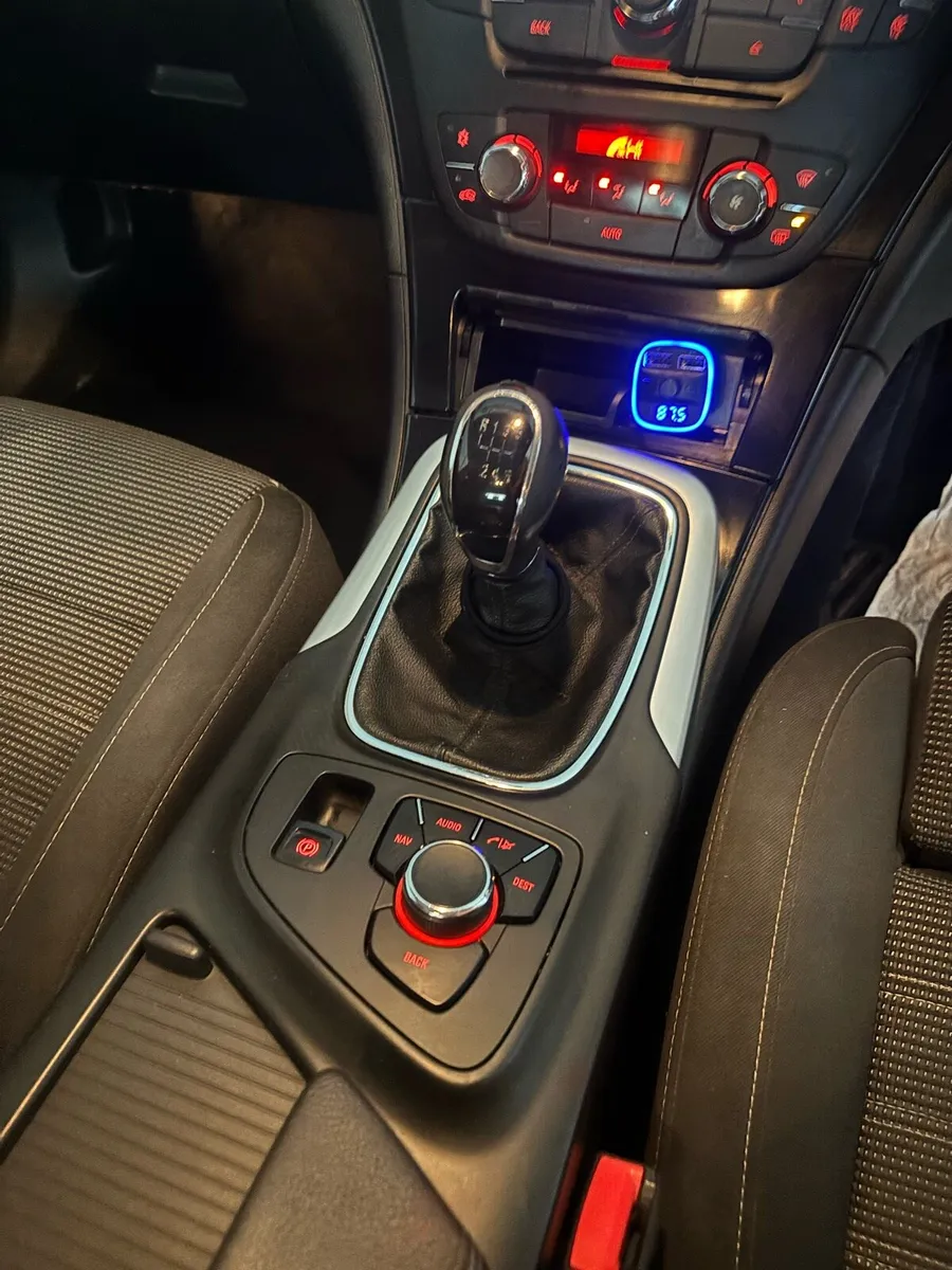 2011 Vauxhall Insignia - Image 3