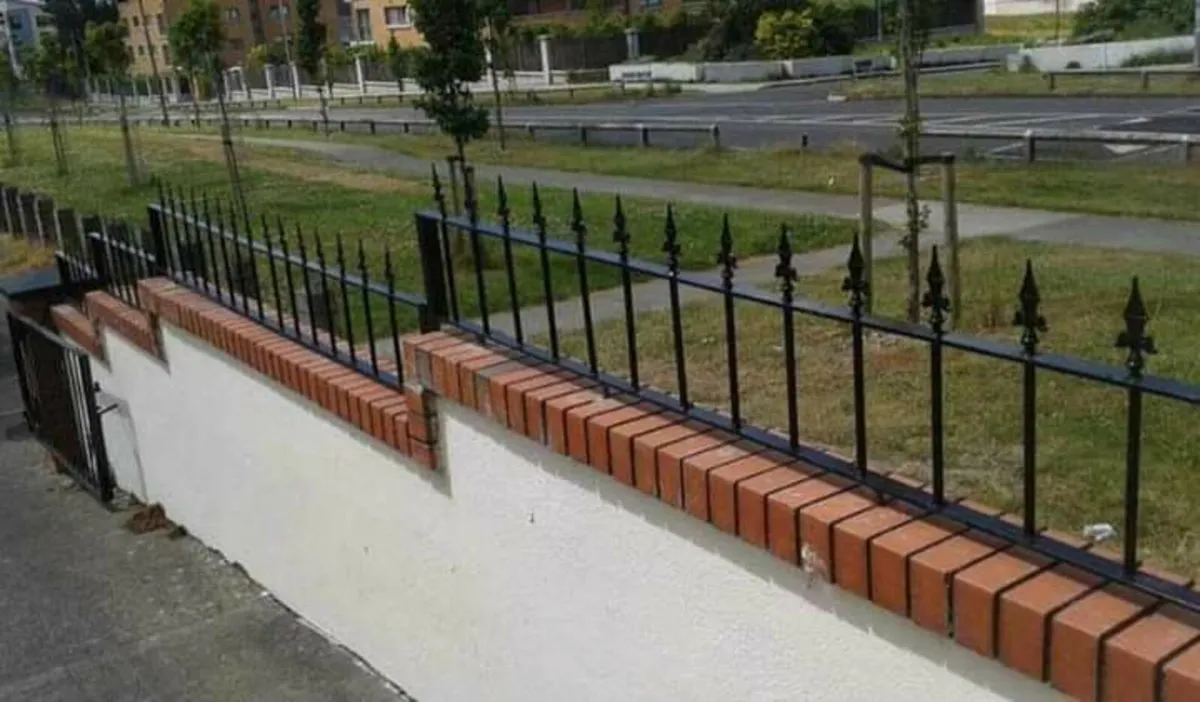 Gates - Image 3