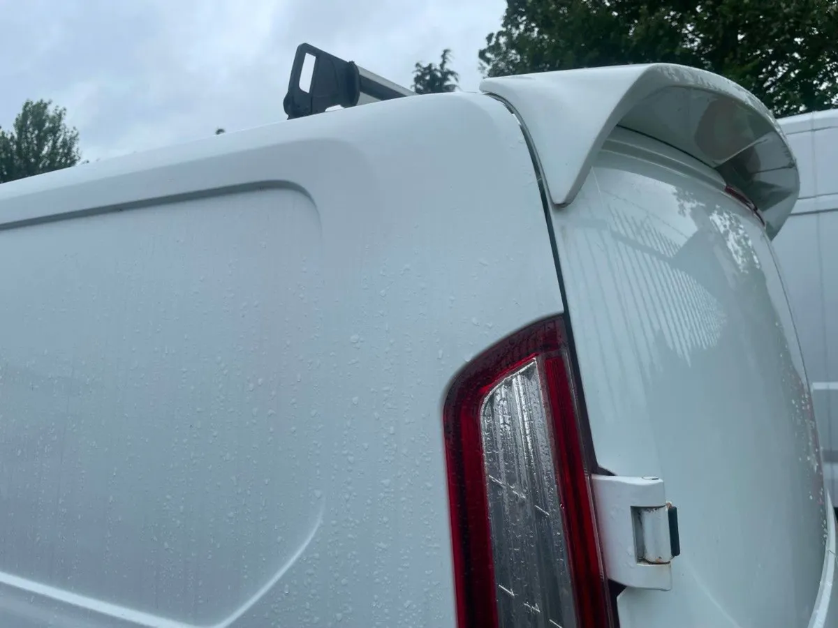 Ford Transit Custom 300LWB Limited - Image 2