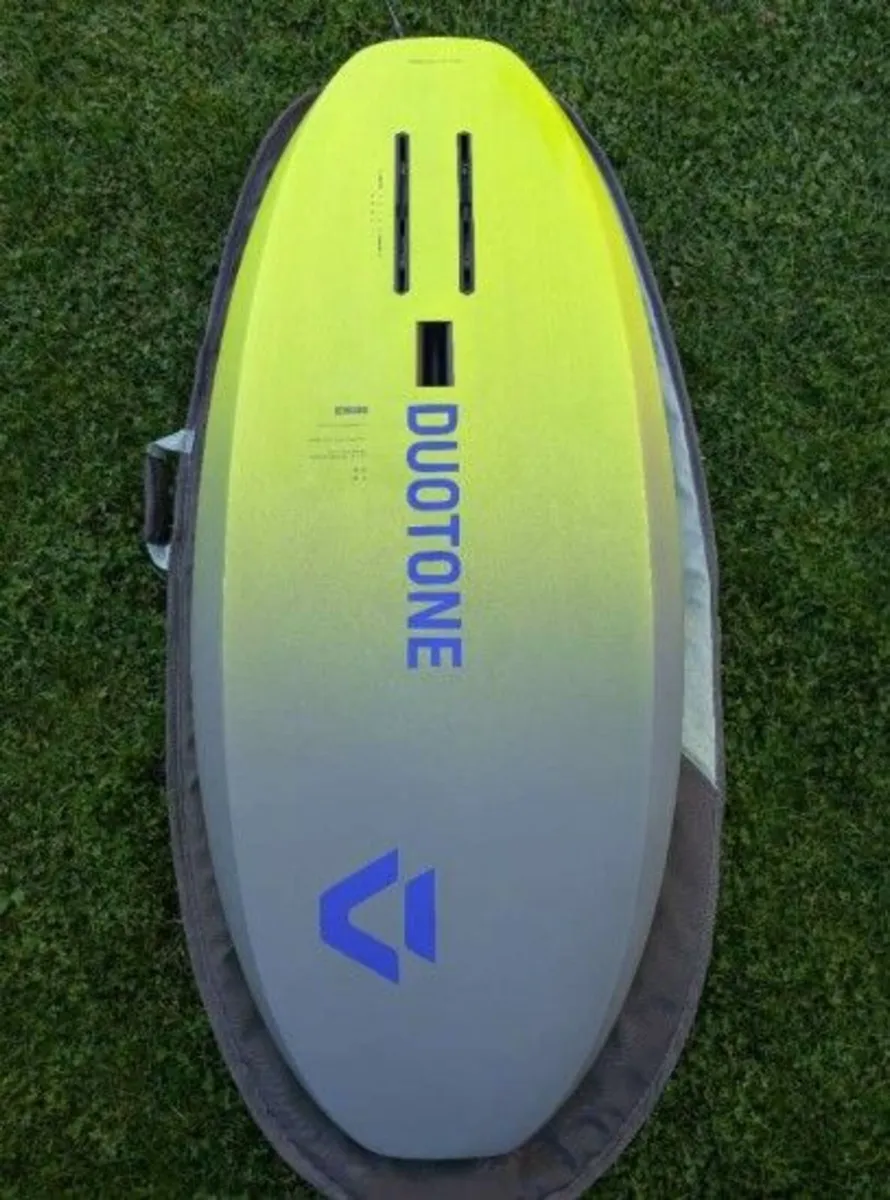 Duotone Sky Style 5'1' 85L Wingfoil Board - Image 3