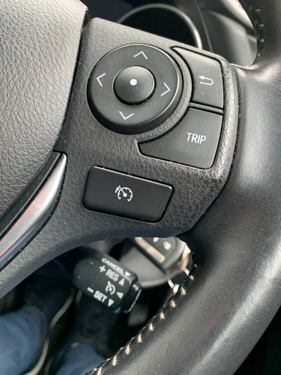 Toyota Auris 2016 1.4 D4d - Image 4