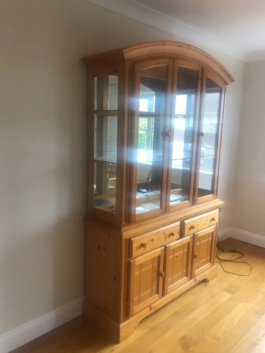 Display Cabinet - Image 3