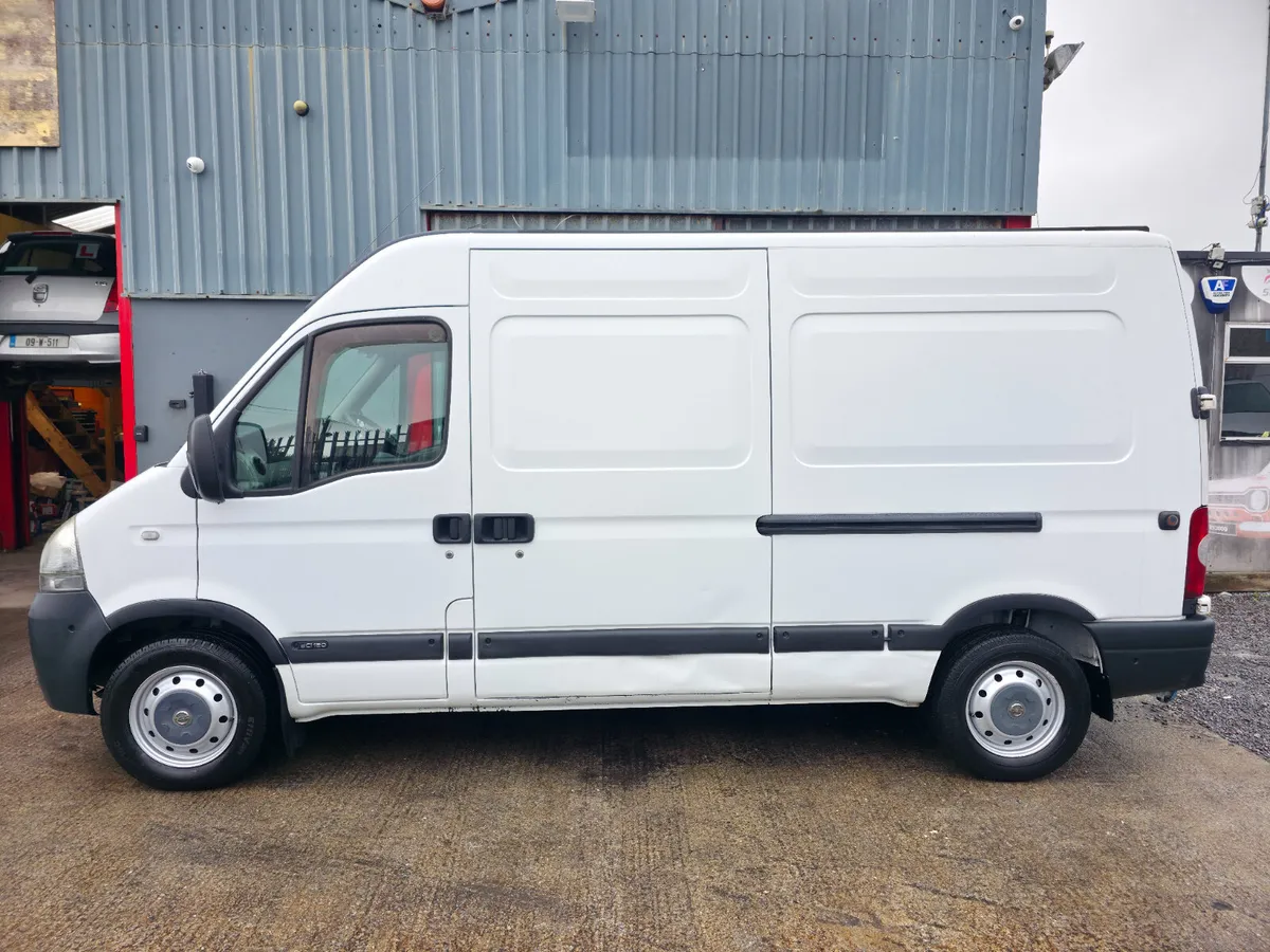 2008 Nissan Interstar Campervan **DOE 10-25** - Image 4