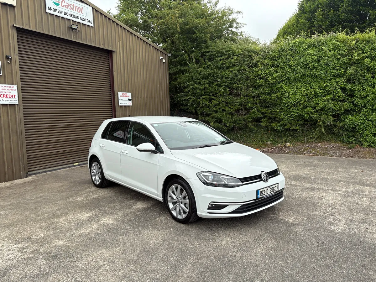 Volkswagen Golf 2019 ONLY 28000KM AUTOMATIC - Image 1