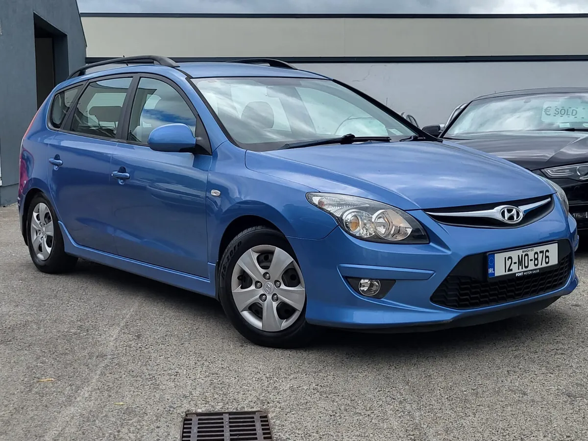 12 HYUNDAI i30 ESTATE 1.6 DIESEL = NEW NCT - Image 2